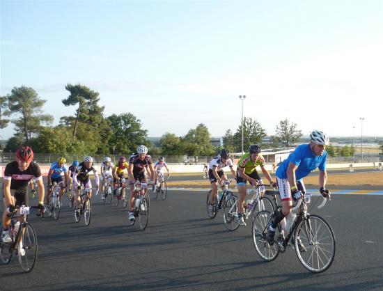 Les Zolmos au 24 heures vélo 2013